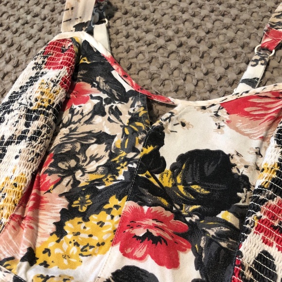 Floral kimchi blue dress with pockets - Picture 2 of 4